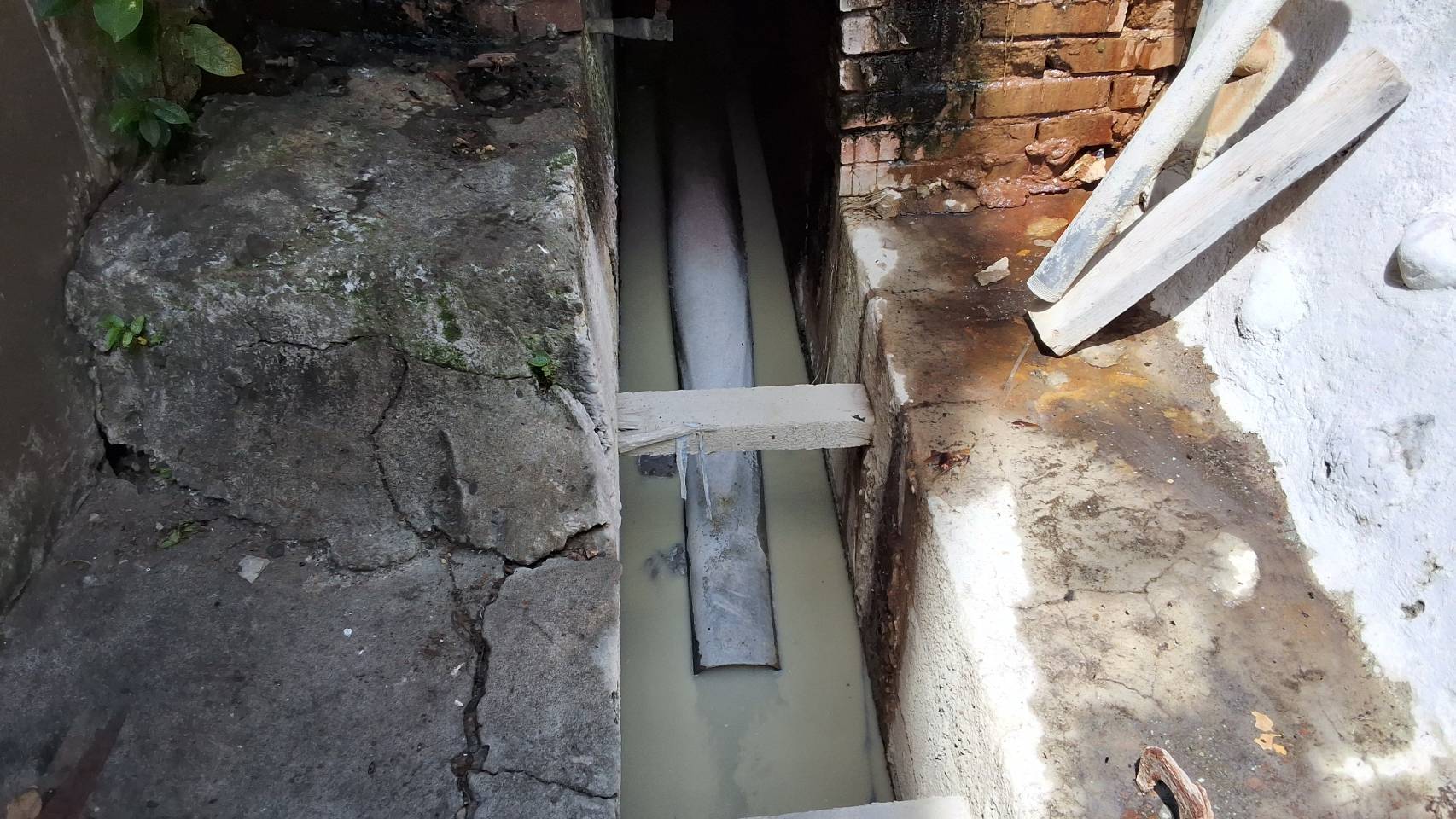 環保局當日火速稽查無所遁形 豆干工廠違規排放廢水重罰 (2).jpg